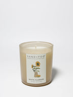 Signature White Flowers 10 oz scented candle