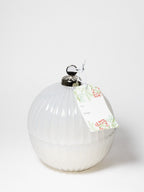 Signature Winter White 6 oz scented candle