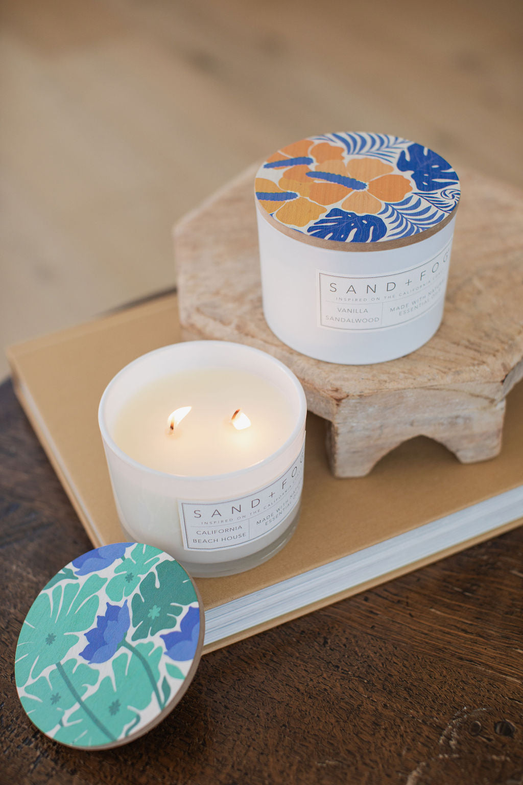 Signature Vanilla Sandalwood 12 oz scented candle
