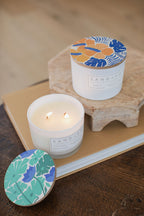 Signature Vanilla Sandalwood 12 oz scented candle